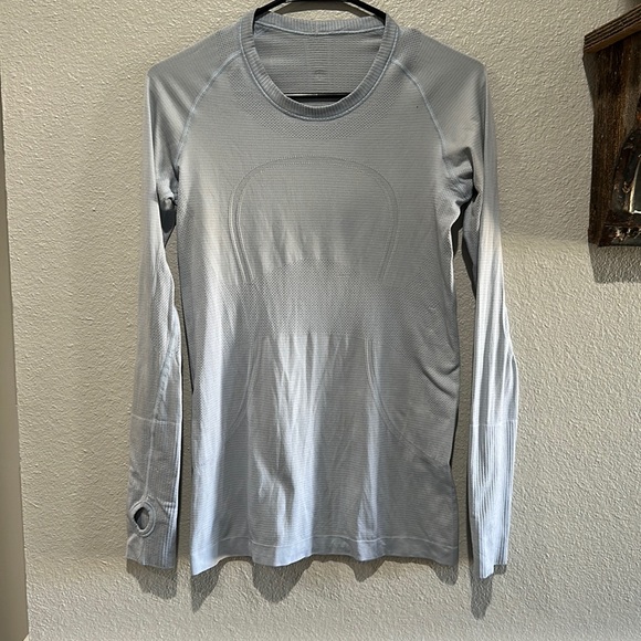 Lululemon Swiftly Tech Long Sleeve FLAWED - Picture 3 of 10